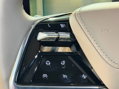 New 2026 Cadillac Escalade Platinum Sport AWD/4WD image 15