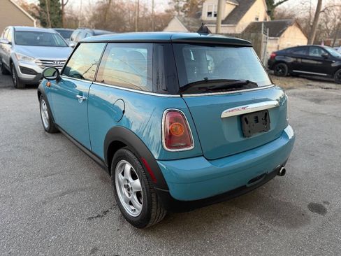 Used 2010 MINI Cooper Hardtop image 6