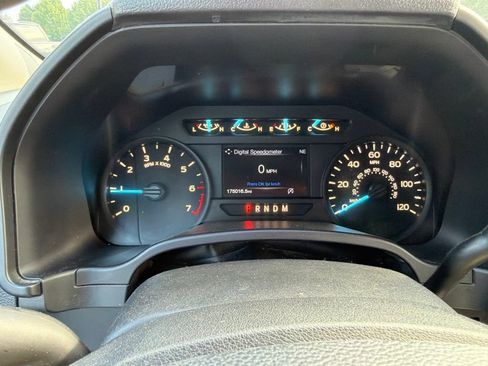 Used 2018 Ford F150 XL w/ Equipment Group 101A Mid RWD image 4