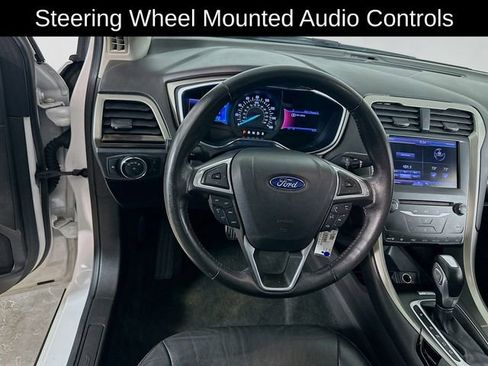Used 2013 Ford Fusion SE FWD image 19