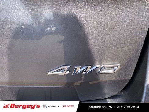 Used 2021 Ford Explorer Limited w/ Equipment Group 301A AWD/4WD image 34