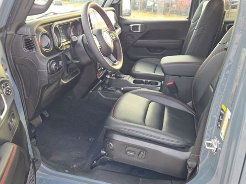 Certified 2024 Jeep Wrangler Unlimited Rubicon image 21