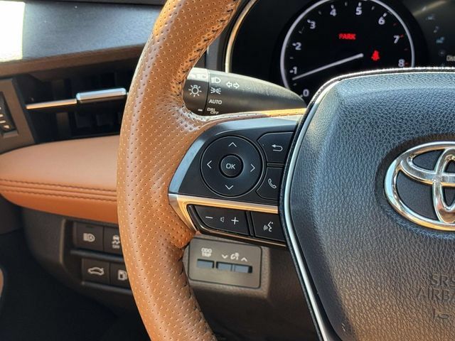 Used 2019 Toyota Avalon Limited FWD image 25