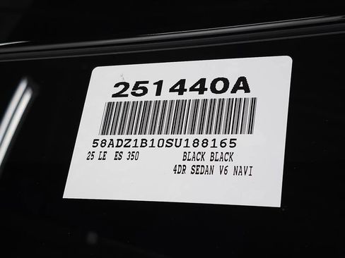 Certified 2025 Lexus ES 350 w/ Premium Package image 32