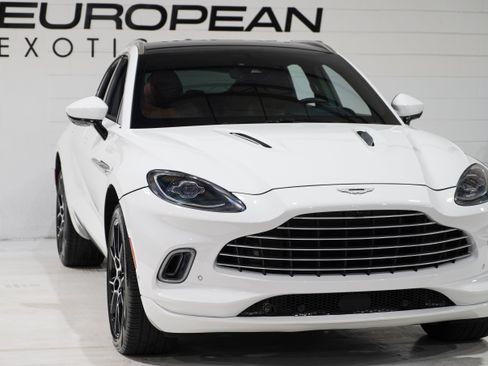Used 2022 Aston Martin DBX AWD/4WD image 30