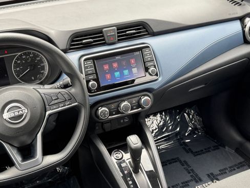 Used 2025 Nissan Versa SV FWD image 20