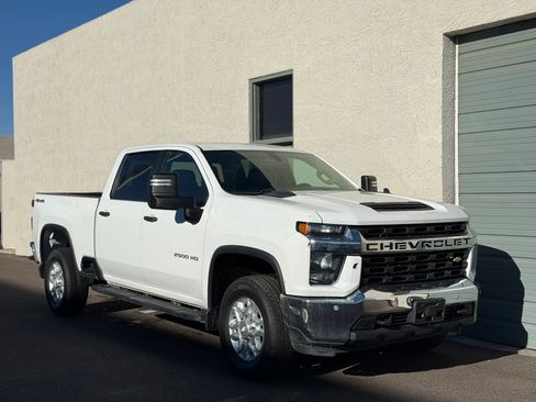Used 2020 Chevrolet Silverado 2500 W/T w/ WT Safety Package AWD/4WD image 8
