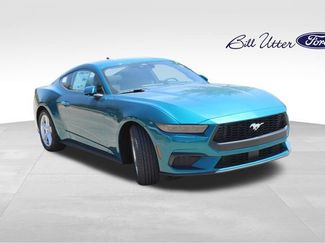 New 2026 Ford Mustang Coupe RWD video 2