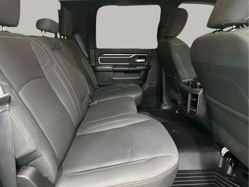 Used 2019 RAM 2500 Big Horn w/ Black Appearance Package AWD/4WD image 21