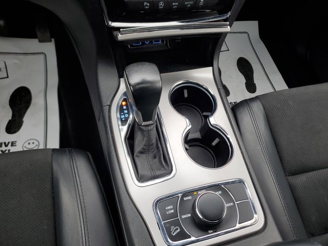 Used 2022 Jeep Grand Cherokee Laredo X AWD/4WD image 20
