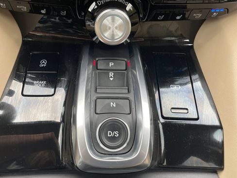 Used 2025 Acura MDX SH-AWD w/ Advance Package image 31