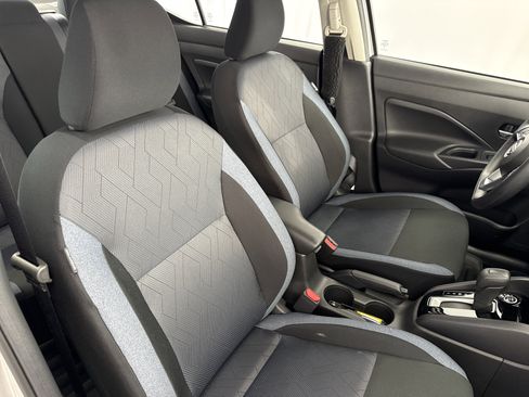 Used 2024 Nissan Versa SV image 12