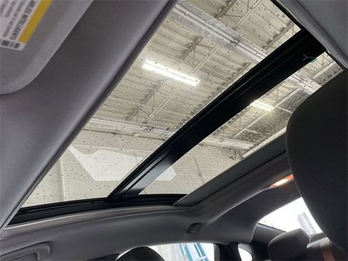 Certified 2024 Chevrolet Malibu LT image 22