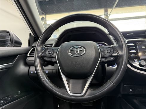 Used 2019 Toyota Camry SE image 15