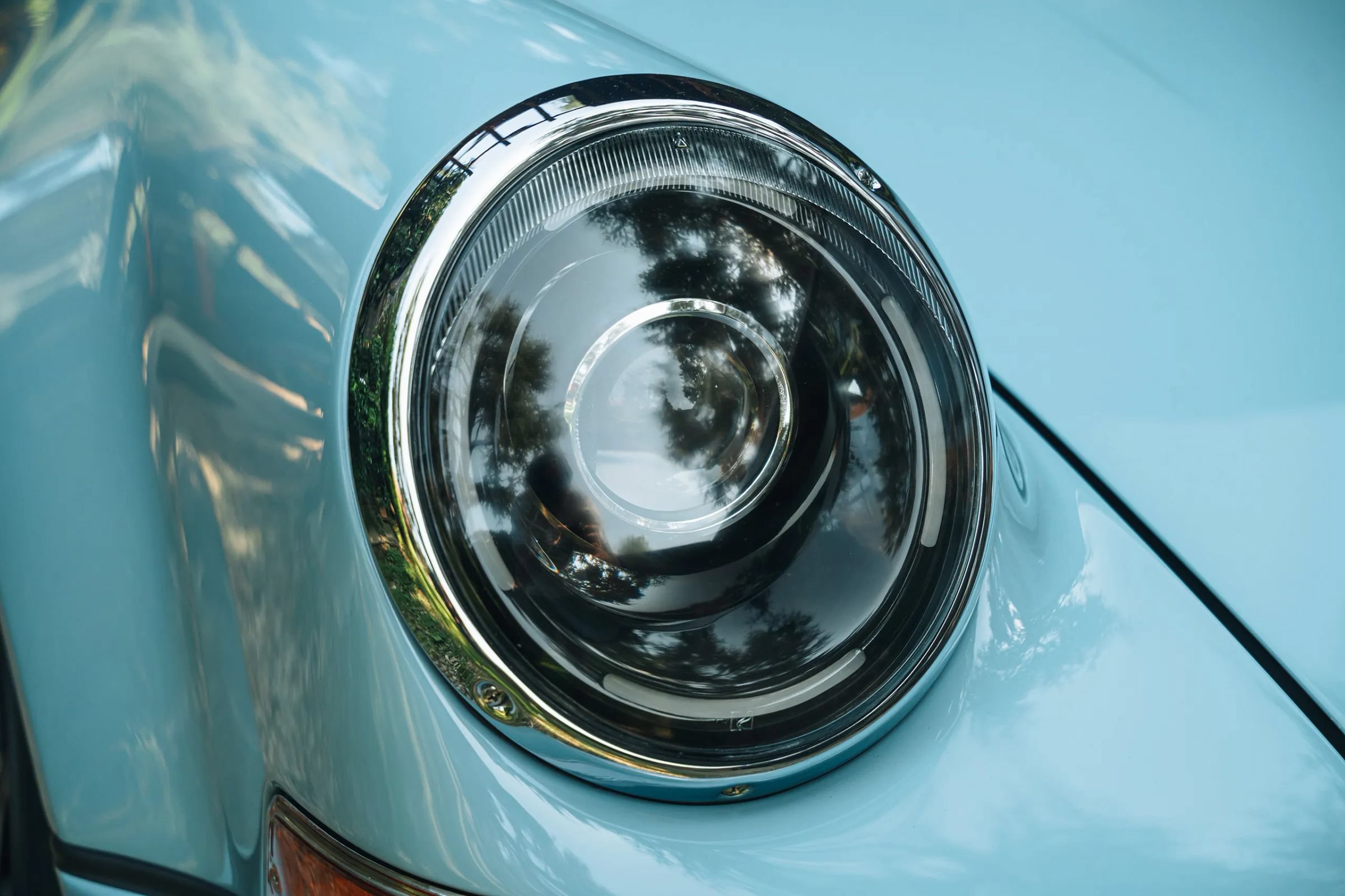 Used 1995 Porsche 911 Cabriolet image 38