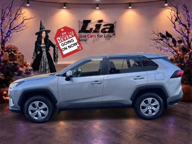 Used 2024 Toyota RAV4 LE AWD/4WD image 6