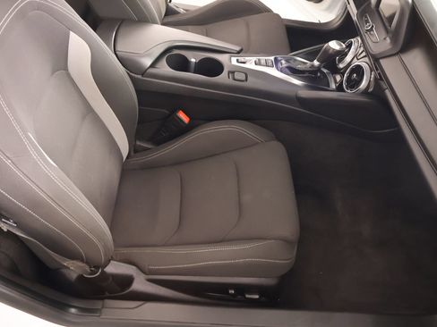 Used 2023 Chevrolet Camaro LT RWD image 12