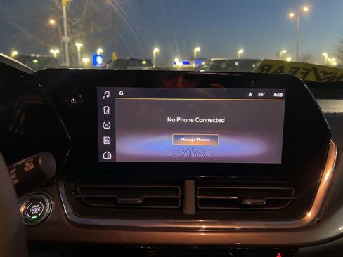 New 2026 Chevrolet Trax ACTIV w/ Sunroof Package image 17