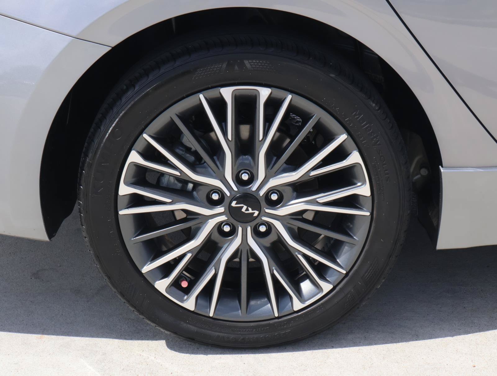Used 2024 Kia Forte GT-Line FWD image 8
