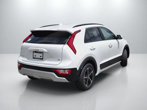 New 2026 Kia Niro LX FWD image 4