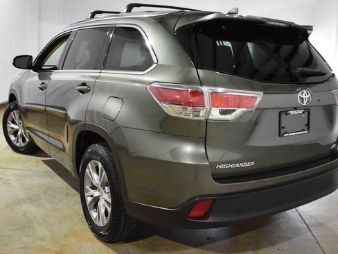 Used 2015 Toyota Highlander XLE image 7