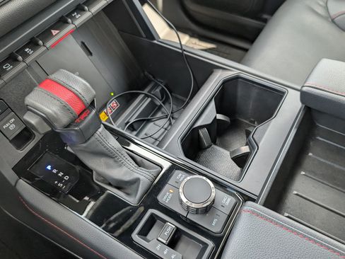 Used 2025 Toyota Tundra TRD Pro AWD/4WD image 19