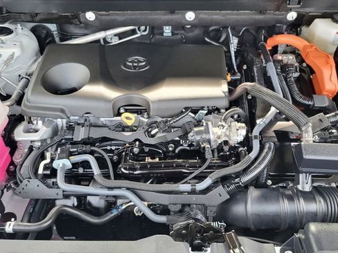 Used 2025 Toyota RAV4 LE image 19