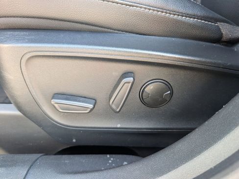 Used 2022 Ford Escape SEL w/ Technology Package image 16