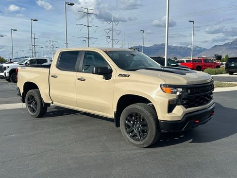 Certified 2023 Chevrolet Silverado 1500 Custom Trail Boss w/ LPO, Dark Essentials Package AWD/4WD image 25