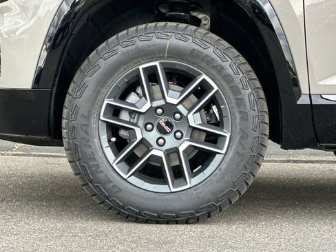 New 2026 GMC Terrain AT4 AWD/4WD image 27