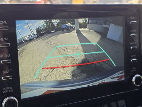 Used 2020 Toyota Corolla SE image 16