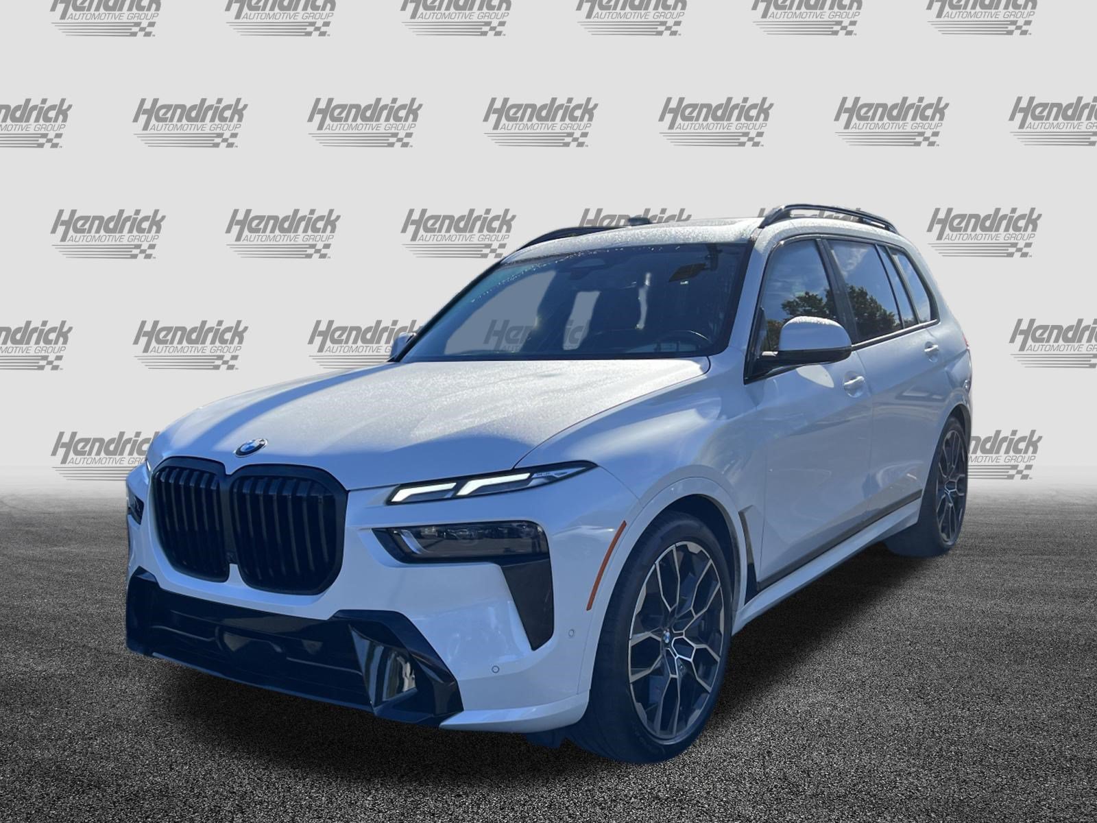 Certified 2026 BMW X7 xDrive40i w/ M Sport Package AWD/4WD image 5