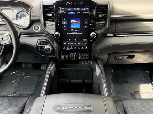 Used 2022 RAM 1500 Limited AWD/4WD image 25