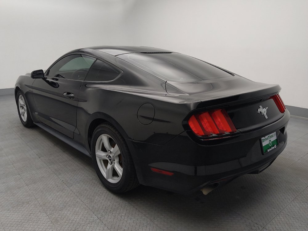 Used 2015 Ford Mustang Coupe RWD image 5