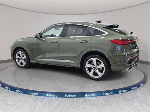 Certified 2025 Audi Q5 Prestige w/ 20" Wheel Package image 9