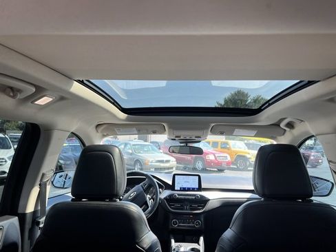 Used 2020 Ford Escape SEL image 15