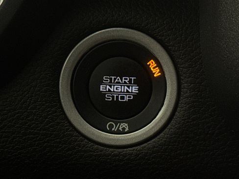 Used 2025 RAM 1500 Tradesman AWD/4WD image 18