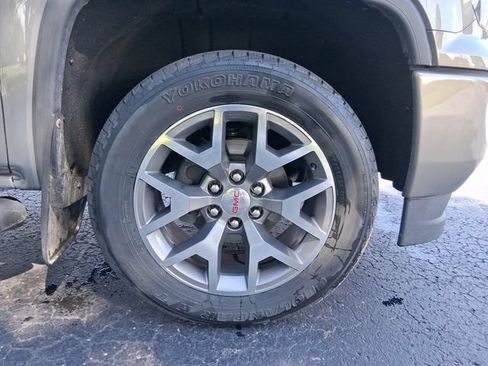 Used 2017 GMC Sierra 1500 SLT AWD/4WD image 8