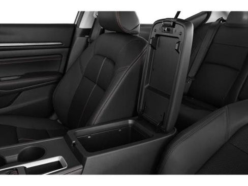 Used 2022 Nissan Altima 2.5 SR w/ Midnight Edition Package FWD image 17