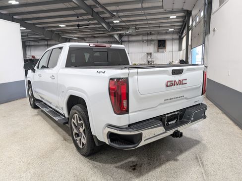 Used 2026 GMC Sierra 1500 SLT w/ SLT Premium Plus Package AWD/4WD image 5