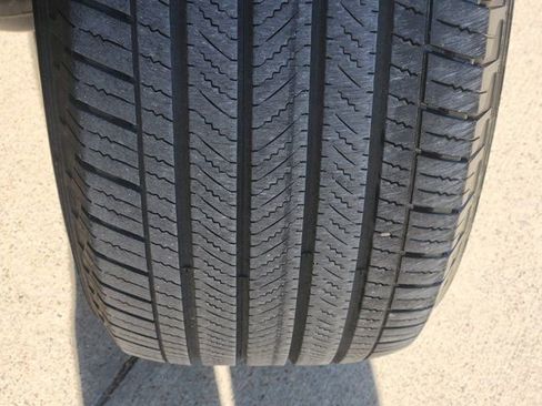 Used 2023 Chevrolet Tahoe LT w/ Luxury Package image 19