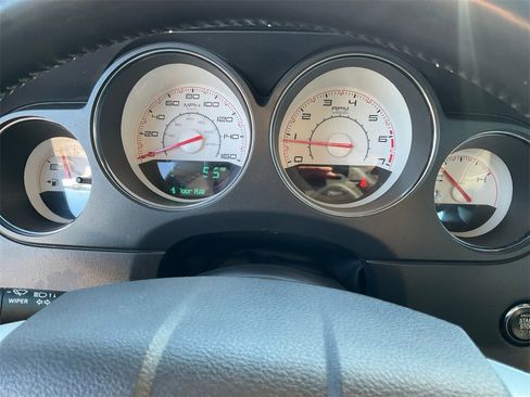 Used 2013 Dodge Challenger R/T image 18