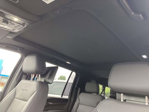 Used 2021 GMC Yukon XL Denali w/ Denali Ultimate Package AWD/4WD image 20