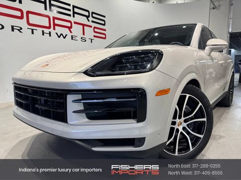 Used 2025 Porsche Cayenne Coupe AWD/4WD image 1