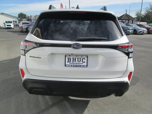 Used 2025 Subaru Forester Premium AWD/4WD image 5