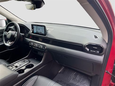 Used 2023 Honda Pilot Elite image 32