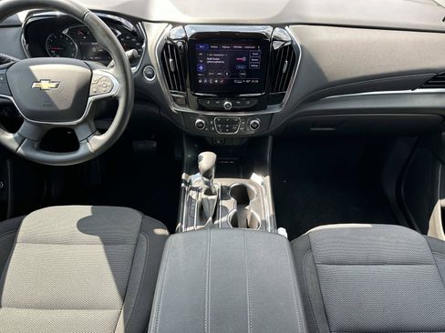 Certified 2023 Chevrolet Traverse LT w/ Rear Camera Mirror Package AWD/4WD image 14