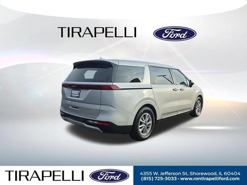 Used 2023 Kia Carnival LX FWD image 9