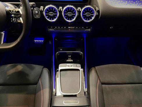 Certified 2024 Mercedes-Benz GLA 250 4MATIC image 11