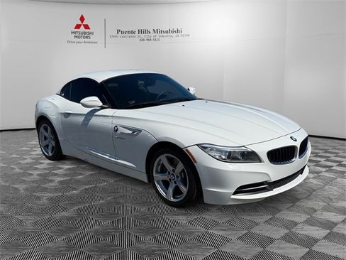 Used 2014 BMW Z4 sDrive28i image 3